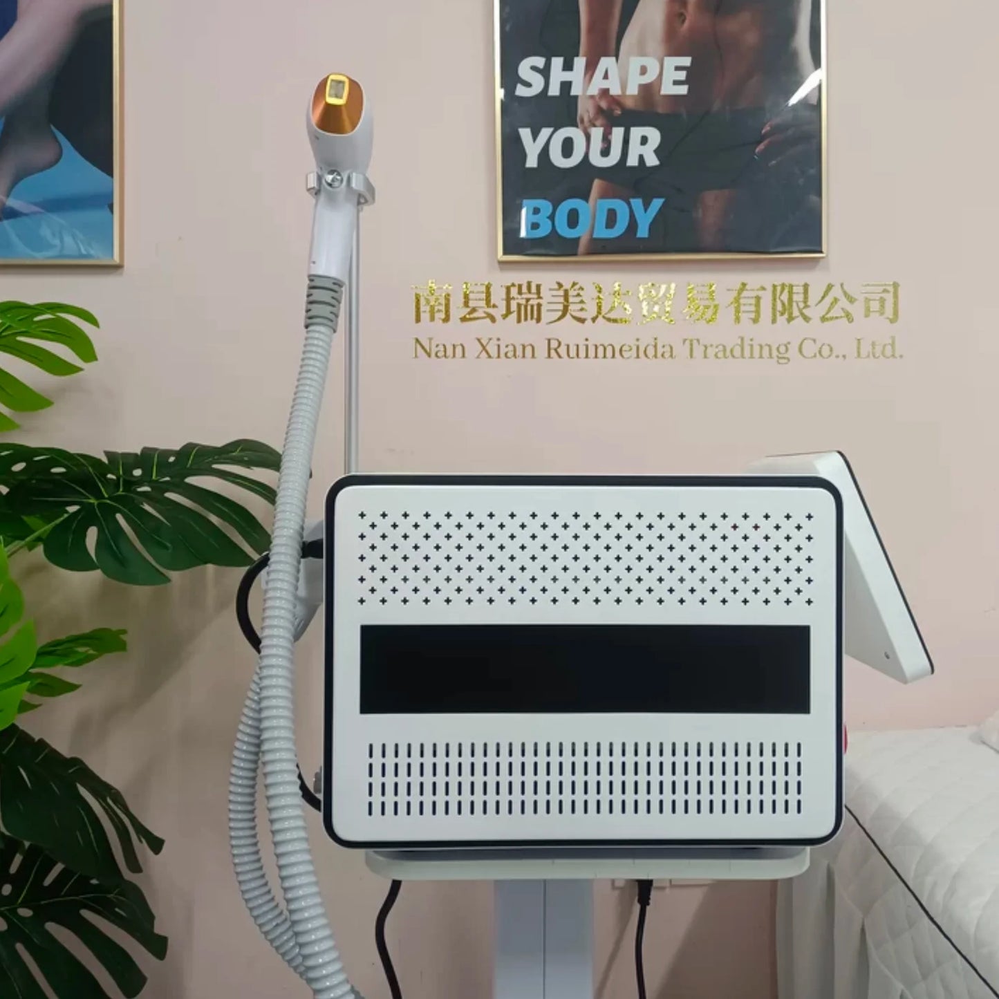 MYOSLIM Triple Wavelength 808nm Diode Laser 755 1064nm Hair Removal