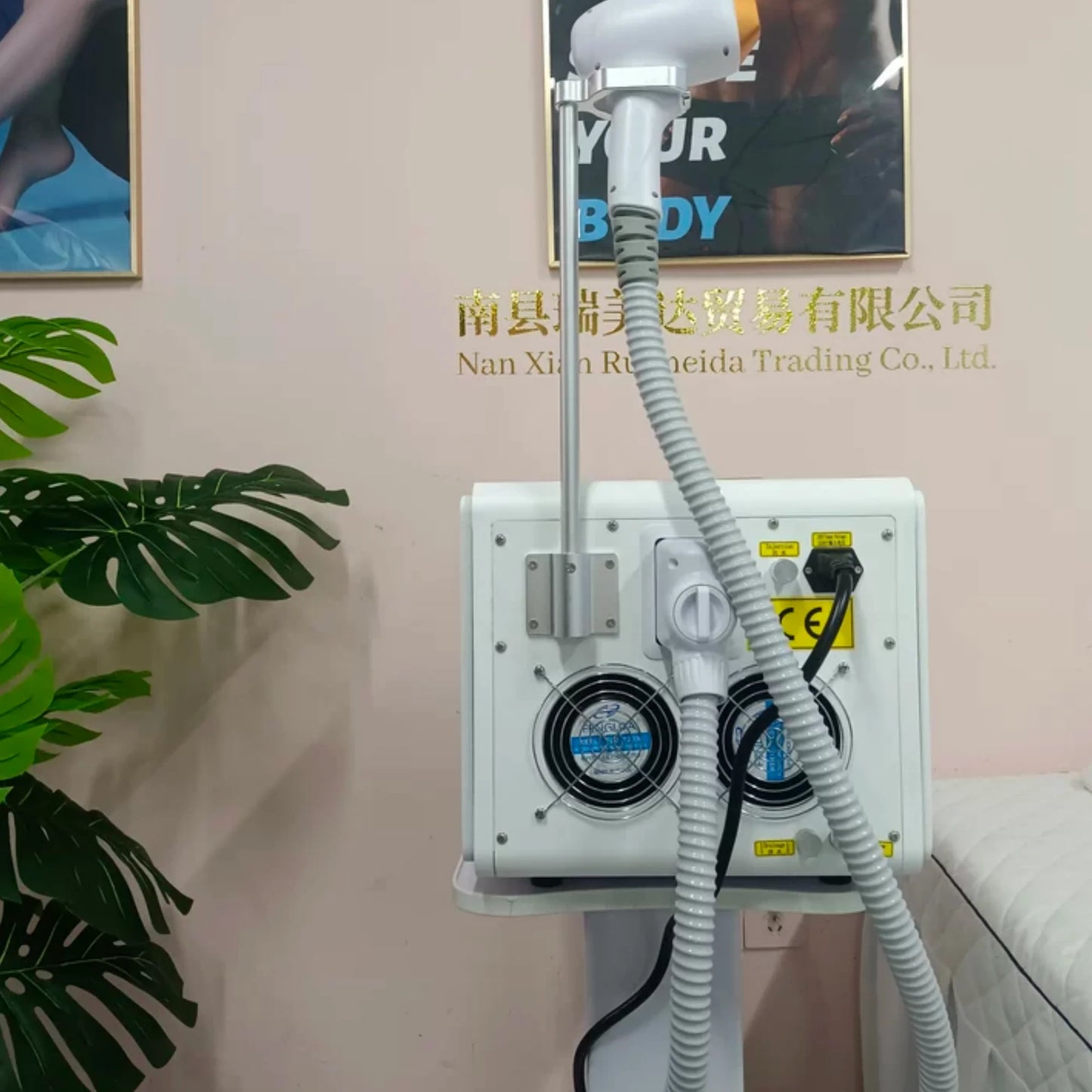 MYOSLIM Triple Wavelength 808nm Diode Laser 755 1064nm Hair Removal