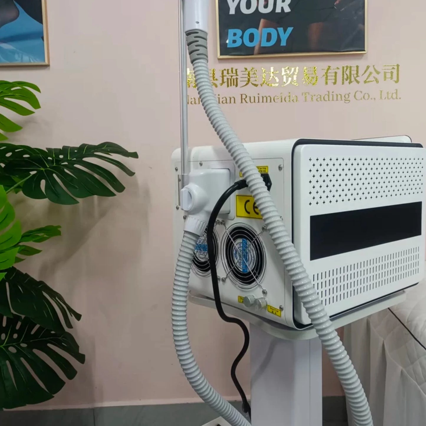 MYOSLIM Triple Wavelength 808nm Diode Laser 755 1064nm Hair Removal