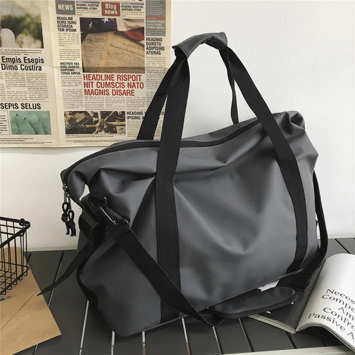 Nylon Travel Bag Large Capacity With Shoulder Strap