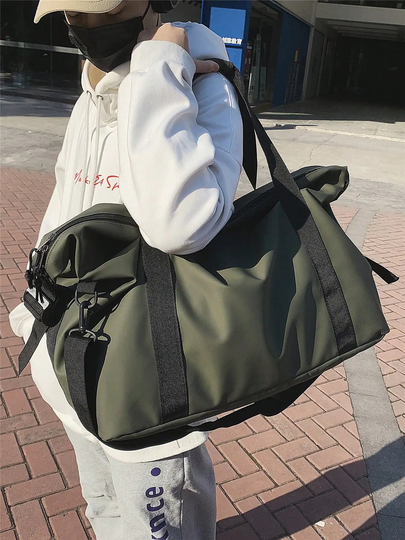 Nylon Travel Bag Large Capacity With Shoulder Strap