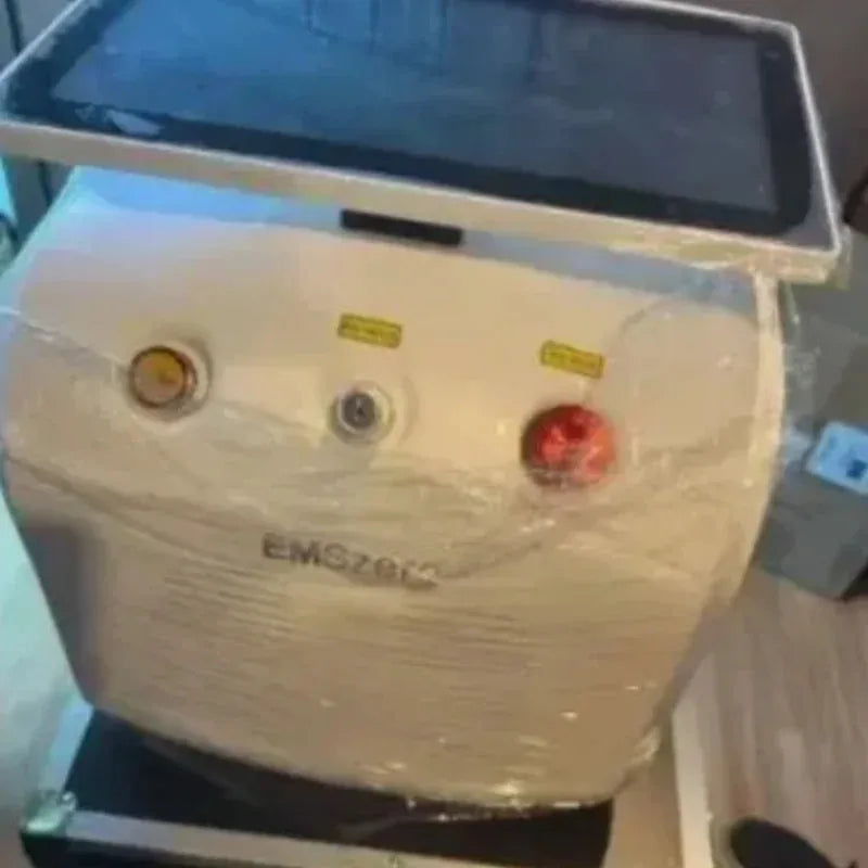 SMVP Soprano Titanium Diode Laser Hair Removal Machine 808 755 1064